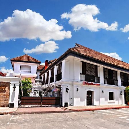 Vigan Plaza Hotel エクステリア 写真