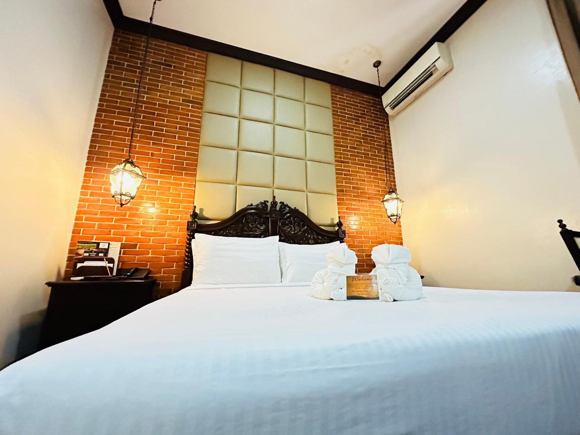 Vigan Plaza Hotel エクステリア 写真
