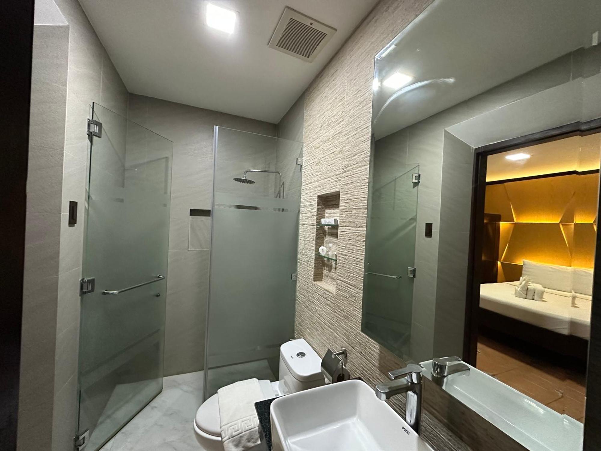 Vigan Plaza Hotel エクステリア 写真