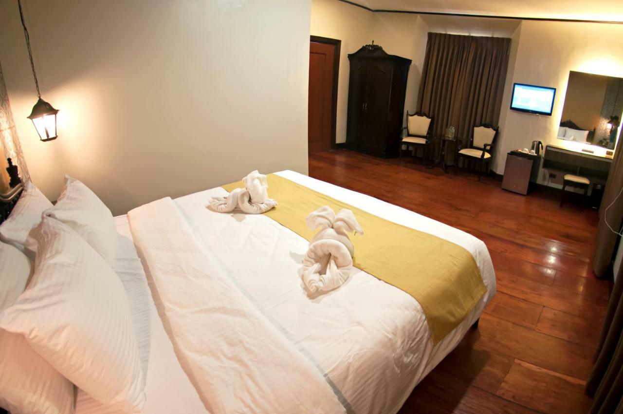 Vigan Plaza Hotel エクステリア 写真