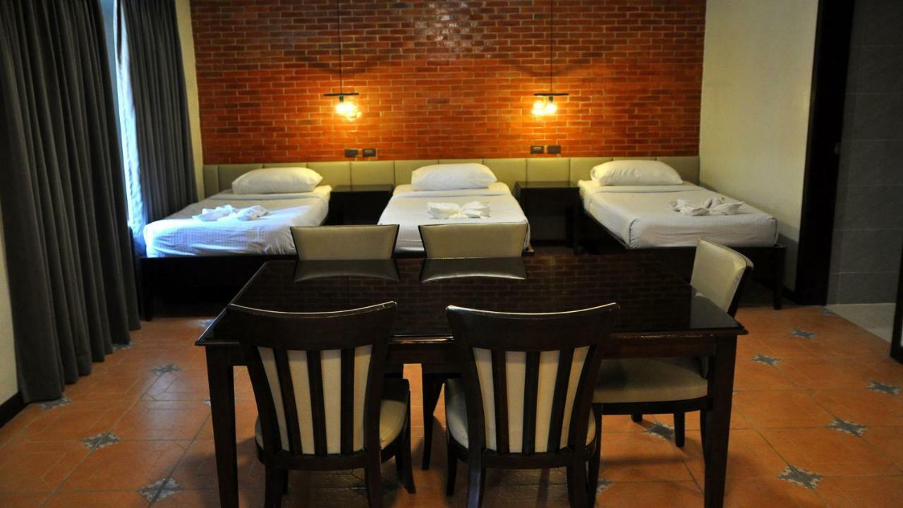 Vigan Plaza Hotel エクステリア 写真