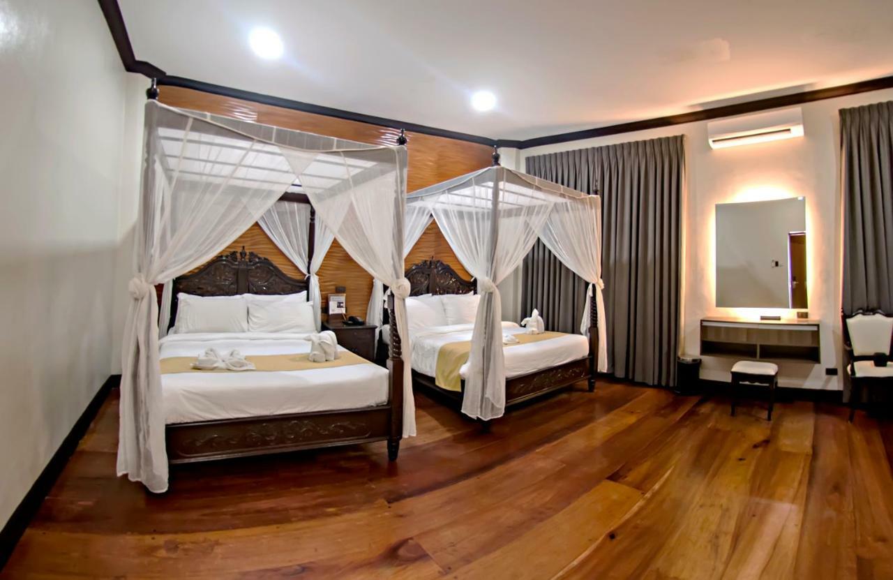 Vigan Plaza Hotel エクステリア 写真